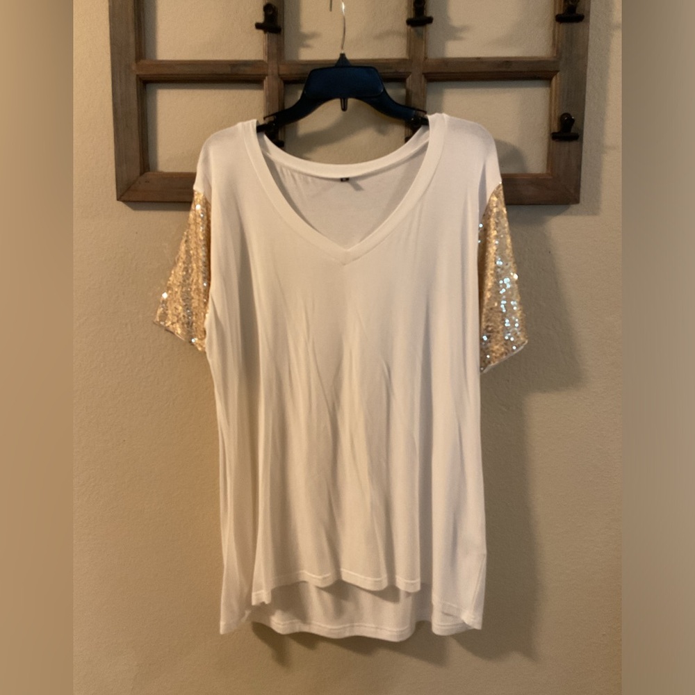 Amazon Essential Woman Sequin T-Shirt